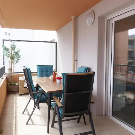 6 Voyageurs, Terrasse, Piscine Et Parking Prive