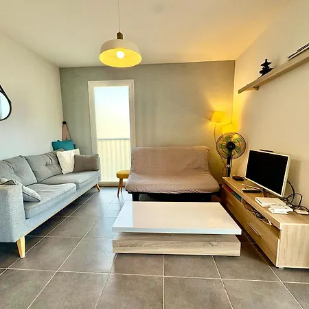 6 Voyageurs, Terrasse, Piscine Et Parking Prive